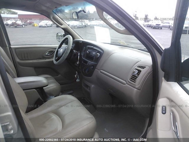 4F2YU09172KM19649 - 2002 MAZDA TRIBUTE LX/ES 锡色 照片 5