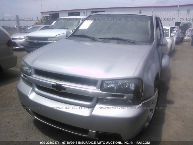 1GNES13H262343971 - 2006 CHEVROLET TRAILBLAZER SS SILVER photo 2