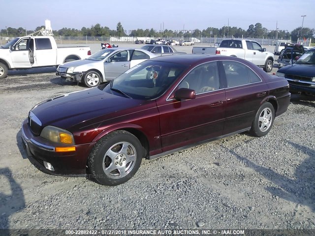1LNHM87A7YY879672 - 2000 LINCOLN LS 勃艮第红 照片 2