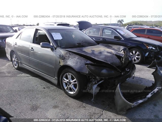 4T1BE32K93U735398 - 2003 TOYOTA CAMRY LE/XLE/SE GRAY photo 1