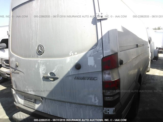 WD3PE8CC2D5790439 - 2013 MERCEDES-BENZ SPRINTER 2500 WHITE photo 4