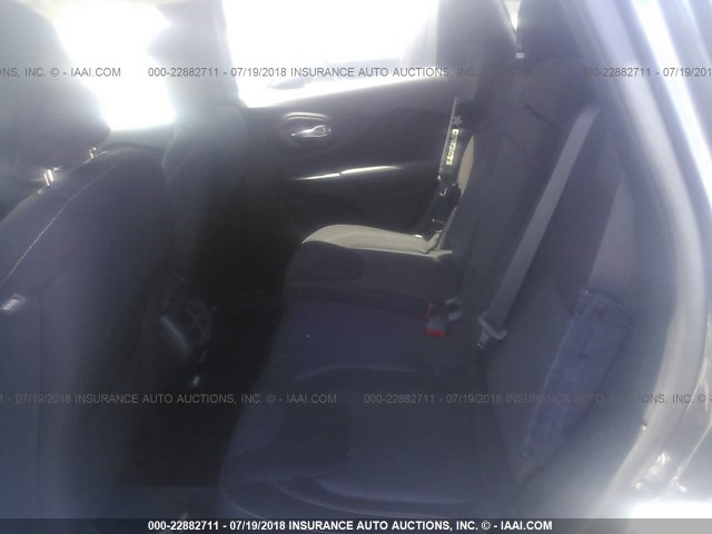 1C4PJLCB0HW539740 - 2017 JEEP CHEROKEE LATITUDE Boz foto 8