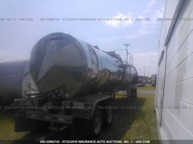 10BFB72T67F0B7540 - 2007 BRENNER TANK INC TANK  SILVER photo 4