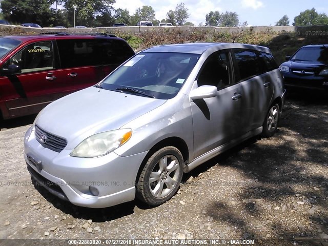 2T1KR32E95C361345 - 2005 TOYOTA COROLLA MATRIX XR SILVER photo 2