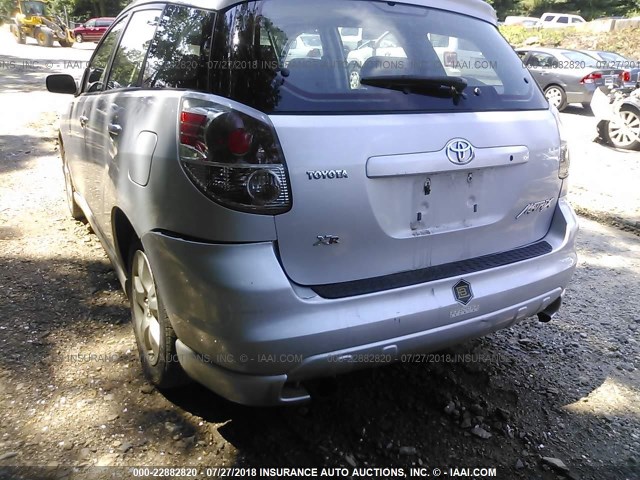 2T1KR32E95C361345 - 2005 TOYOTA COROLLA MATRIX XR SILVER photo 6