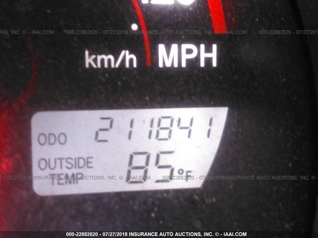 2T1KR32E95C361345 - 2005 TOYOTA COROLLA MATRIX XR SILVER photo 7