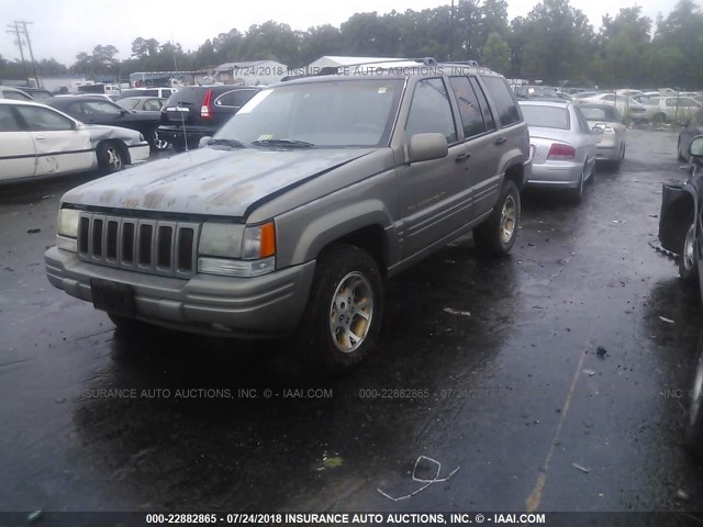 1J4GZ78YXTC364141 - 1996 JEEP GRAND CHEROKEE LIMITED GOLD photo 2