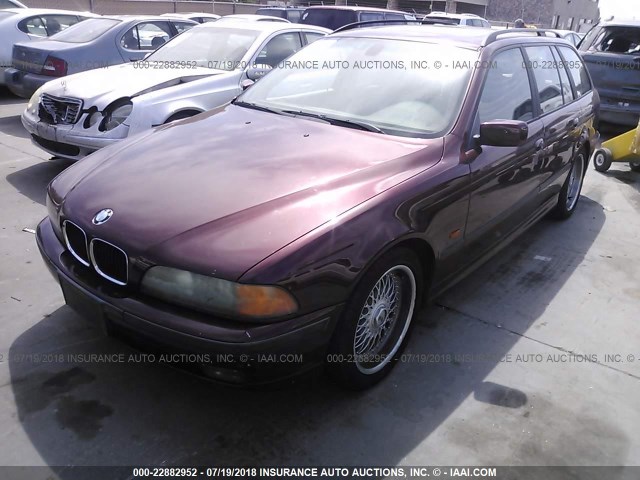 WBADP6343YBV65676 - 2000 BMW 528 IT AUTOMATIC BURGUNDY photo 2