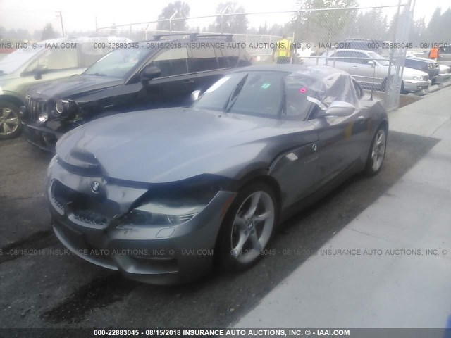 WBALM1C55CE633810 - 2012 BMW Z4 SDRIVE35IS GRAY photo 2
