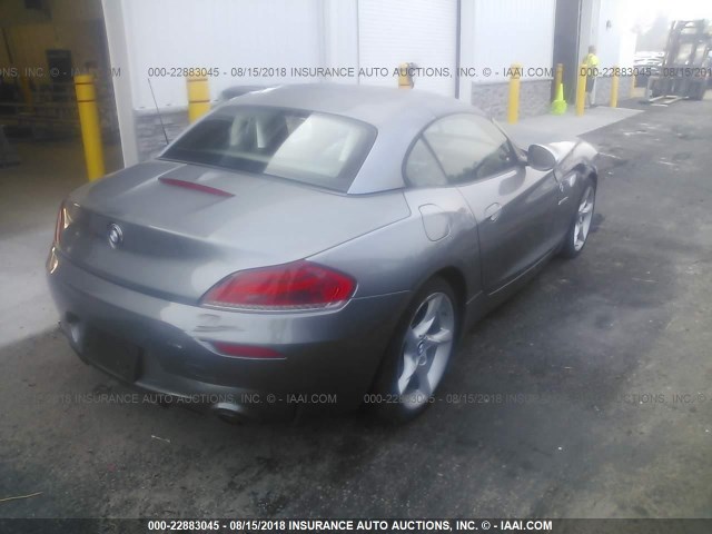 WBALM1C55CE633810 - 2012 BMW Z4 SDRIVE35IS GRAY photo 4