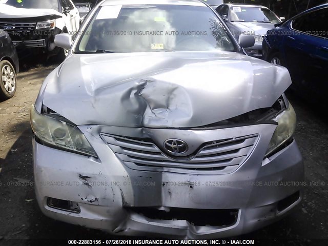 4T1BE46K19U290714 - 2009 TOYOTA CAMRY SE/LE/XLE SILVER photo 6