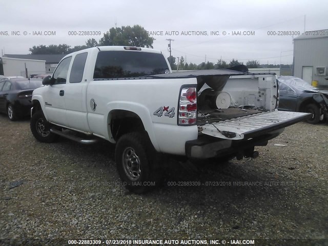 1GTHK29234E363558 - 2004 GMC SIERRA K2500 HEAVY DUTY WHITE photo 3