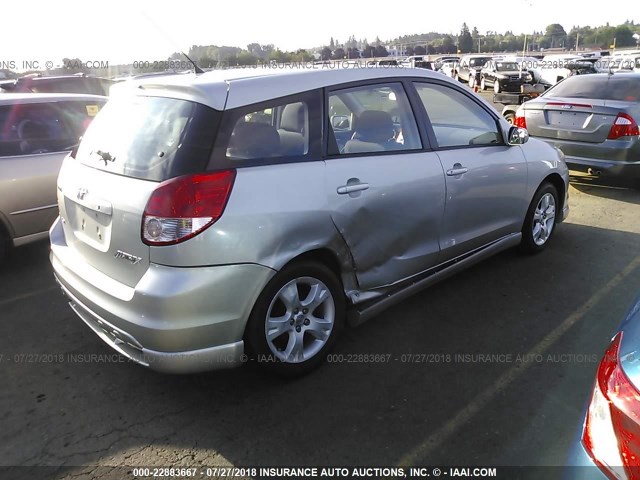 2T1KR32E24C242082 - 2004 TOYOTA COROLLA MATRIX XR SILVER photo 4