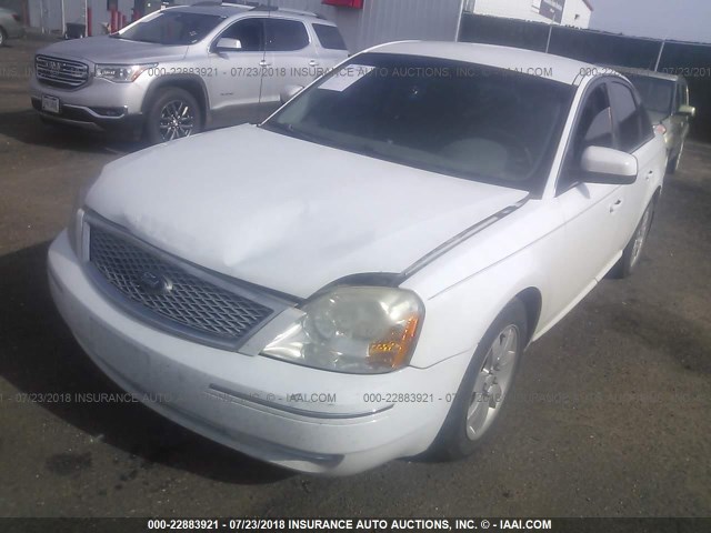 1FAHP24167G153440 - 2007 FORD FIVE HUNDRED SEL WHITE photo 2