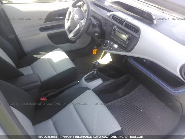 JTDKDTB35C1521073 - 2012 TOYOTA PRIUS C SILVER photo 5