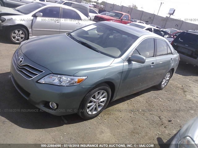 JTNBK3EK8A3049506 - 2010 TOYOTA CAMRY SE/LE/XLE GREEN photo 2