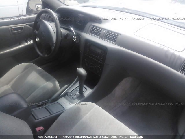JT2BF22K5Y0250744 - 2000 TOYOTA CAMRY CE/LE/XLE 灰色 照片 5