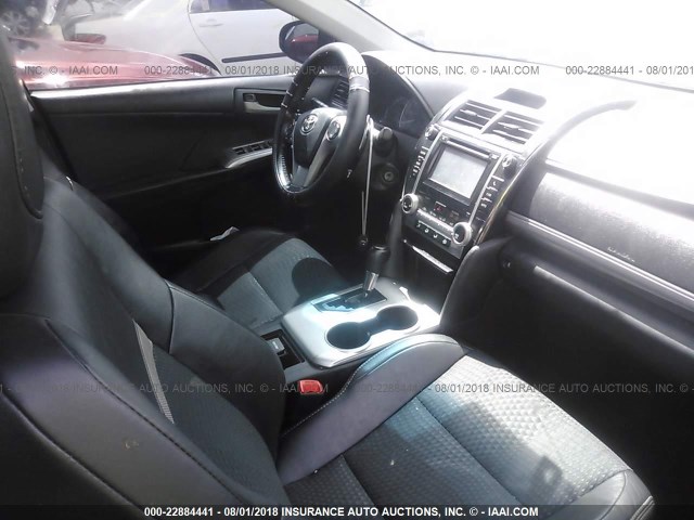 4T1BF1FK9CU593226 - 2012 TOYOTA CAMRY SE/LE/XLE BLACK photo 5