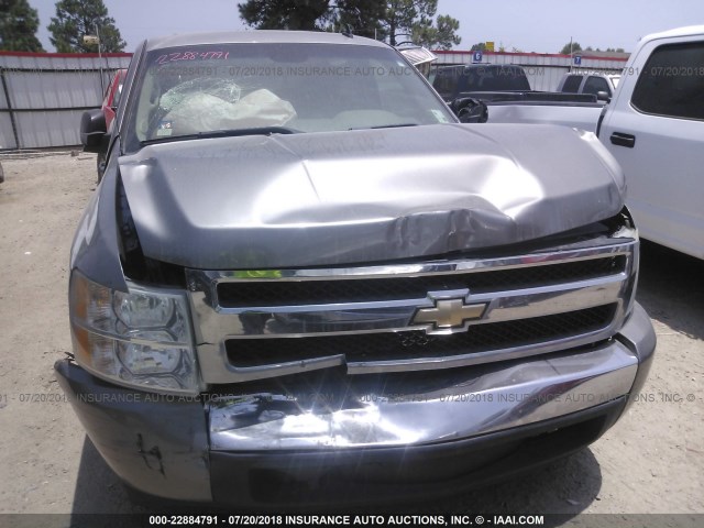 2GCEC13C671703819 - 2007 CHEVROLET SILVERADO C1500 CREW CAB GRAY photo 6