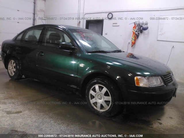 WVWMA63B6XE505259 - 1999 VOLKSWAGEN PASSAT GLS GREEN photo 1