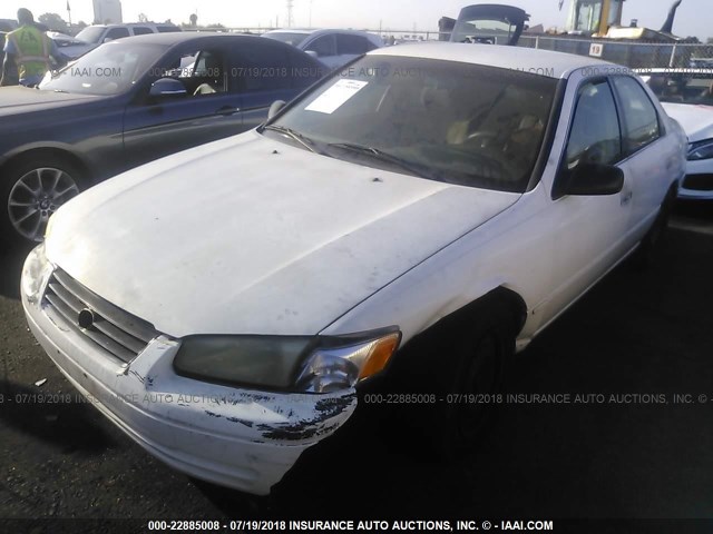 JT2BF22K0V0072186 - 1997 TOYOTA CAMRY LE/XLE 白色 照片 2