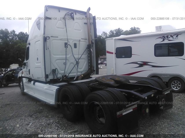1FUJGLDR2ALAP1190 - 2010 FREIGHTLINER CASCADIA 125  WHITE photo 3