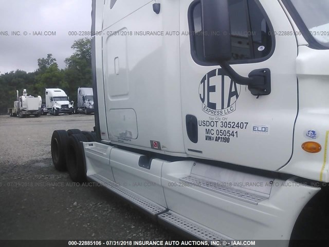 1FUJGLDR2ALAP1190 - 2010 FREIGHTLINER CASCADIA 125  WHITE photo 6