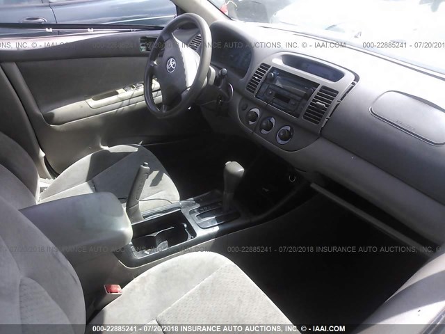 4T1BE32K13U761073 - 2003 TOYOTA CAMRY LE/XLE/SE 米色 照片 5