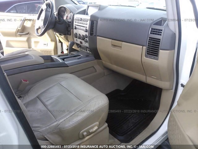 5N1AA08AX6N708147 - 2006 NISSAN ARMADA SE/LE WHITE photo 5