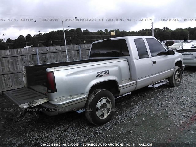 2GTEK19K1S1561034 - 1995 GMC SIERRA K1500 SILVER photo 4