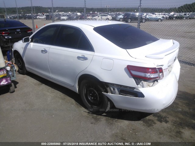 4T1BF3EK8AU552600 - 2010 TOYOTA CAMRY SE/LE/XLE თეთრი ფოტო 3