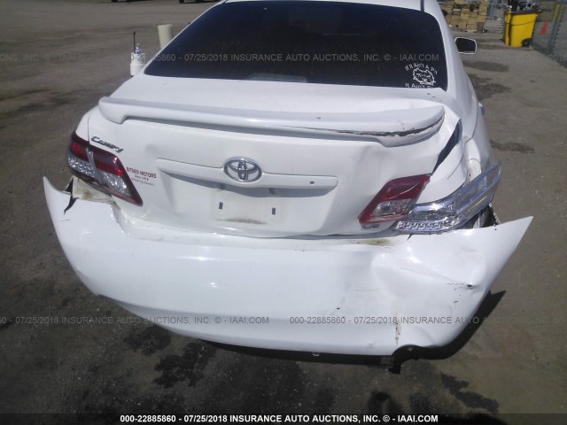 4T1BF3EK8AU552600 - 2010 TOYOTA CAMRY SE/LE/XLE WHITE photo 6