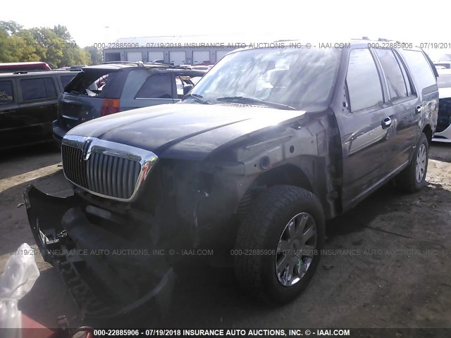 5LMFU28R84LJ32997 - 2004 LINCOLN NAVIGATOR Schwarz Foto 6
