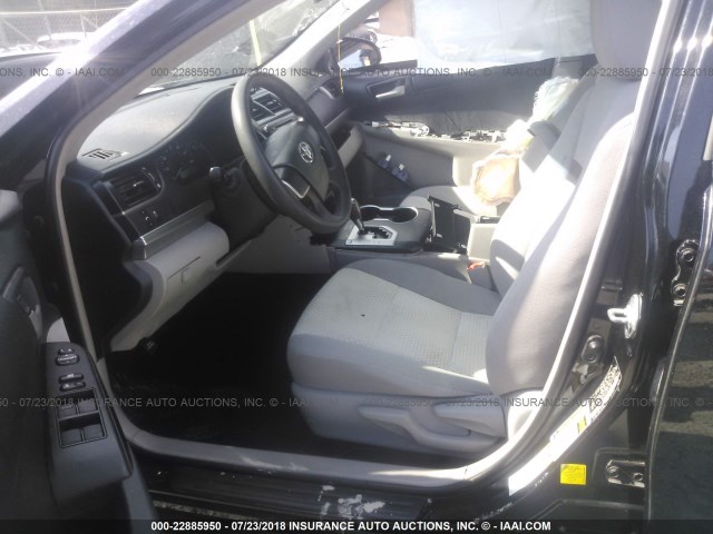 4T4BF1FK7CR216206 - 2012 TOYOTA CAMRY SE/LE/XLE BLACK photo 5