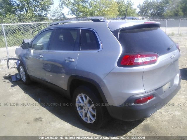 1C4PJLCB9GW230539 - 2016 JEEP CHEROKEE LATITUDE SILVER photo 3