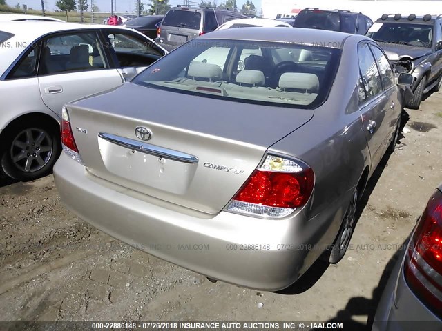 4T1BE32K75U410770 - 2005 TOYOTA CAMRY LE/XLE/SE 灰色 照片 4
