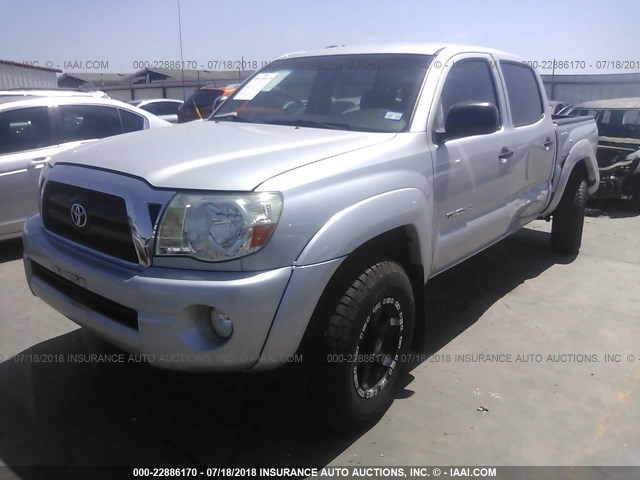 3TMJU62N08M067999 - 2008 TOYOTA TACOMA DOUBLE CAB PRERUNNER SILVER photo 2