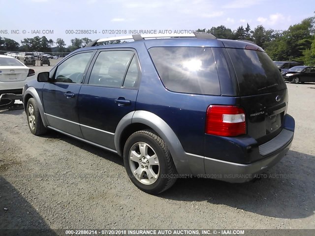 1FMZK02165GA38074 - 2005 FORD FREESTYLE SEL BLUE photo 3