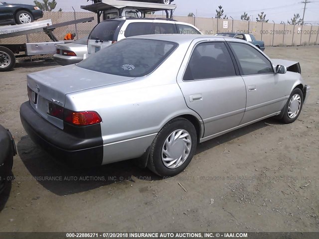 JT2BG22K210553399 - 2001 TOYOTA CAMRY CE/LE/XLE 银色 照片 4