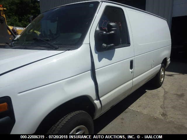 1FTNE1EW1BDB01876 - 2011 FORD ECONOLINE E150 VAN WHITE photo 6