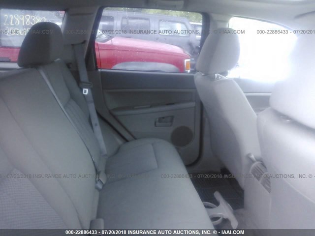 1J4HR48N05C516617 - 2005 JEEP GRAND CHEROKEE LAREDO/COLUMBIA/FREEDOM 灰色 照片 8