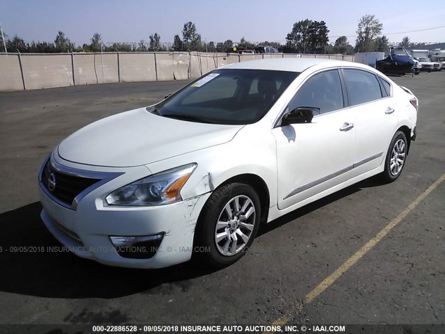 1N4AL3AP2EN342994 - 2014 NISSAN ALTIMA 2.5/S/SV/SL WHITE photo 2