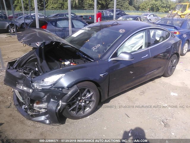 5YJ3E1EA9JF002824 - 2018 TESLA MODEL 3 ნაცრისფერი ფოტო 2