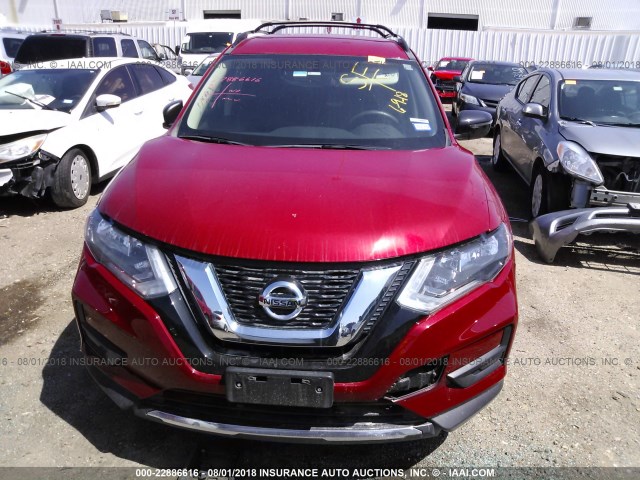 5N1AT2MT5HC805638 - 2017 NISSAN ROGUE S/SL RED photo 6