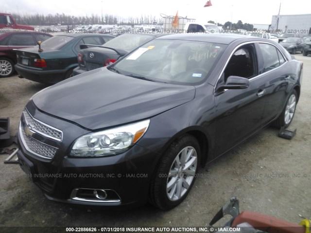 1G11H5SA1DF273864 - 2013 CHEVROLET MALIBU LTZ 灰色 照片 2