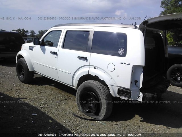 1D4PU4GK0BW607360 - 2011 DODGE NITRO HEAT WHITE photo 3