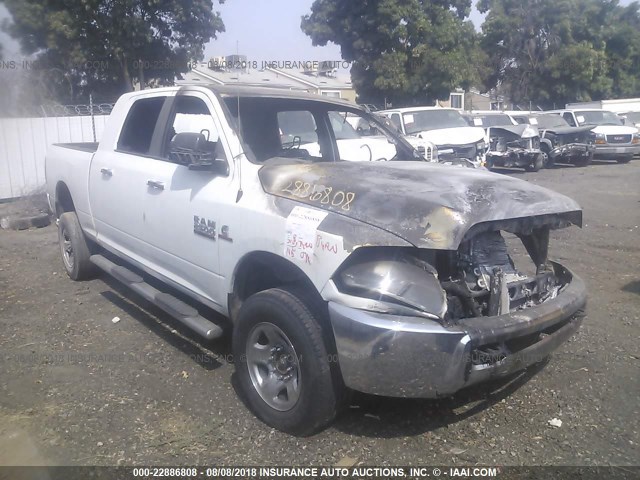 3C6UR5ML6EG110537 - 2014 RAM 2500 SLT 白色 照片 1