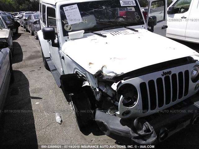 1C4BJWEG4JL808494 - 2018 JEEP WRANGLER UNLIMITE SAHARA WHITE photo 1