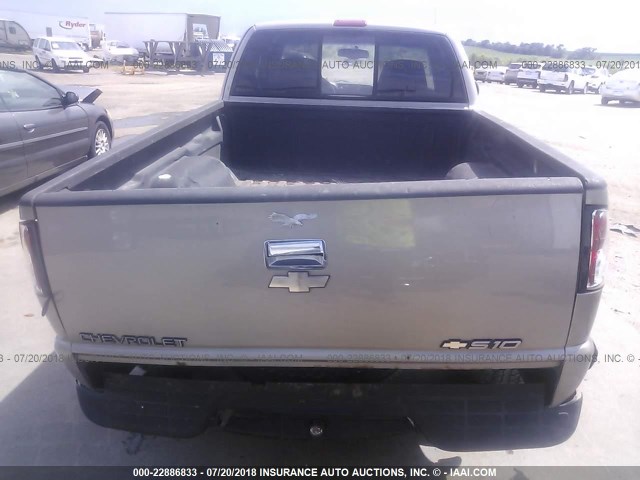 1GCCT19W0Y8233391 - 2000 CHEVROLET S TRUCK S10 GRAY photo 8