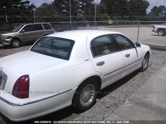 1LNHM81W5YY845024 - 2000 LINCOLN TOWN CAR EXECUTIVE WHITE photo 6